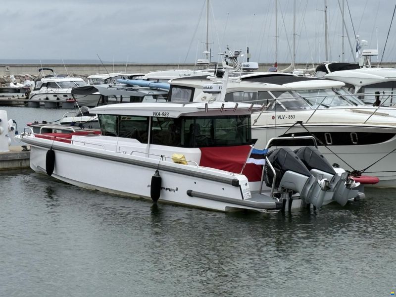 Axopar 37 XC Cross Cabin