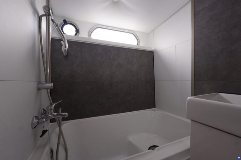 Valkkruiser 12.60 AK Cabrio