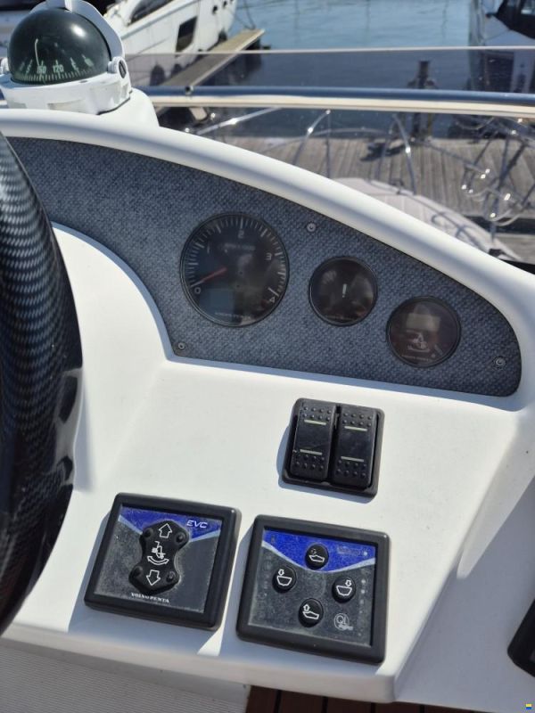 Galeon 290 Fly