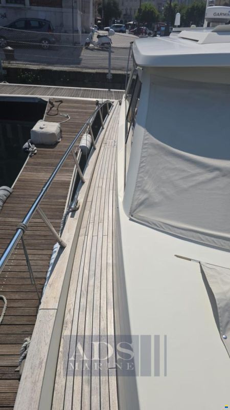 Solare 43 Lobster