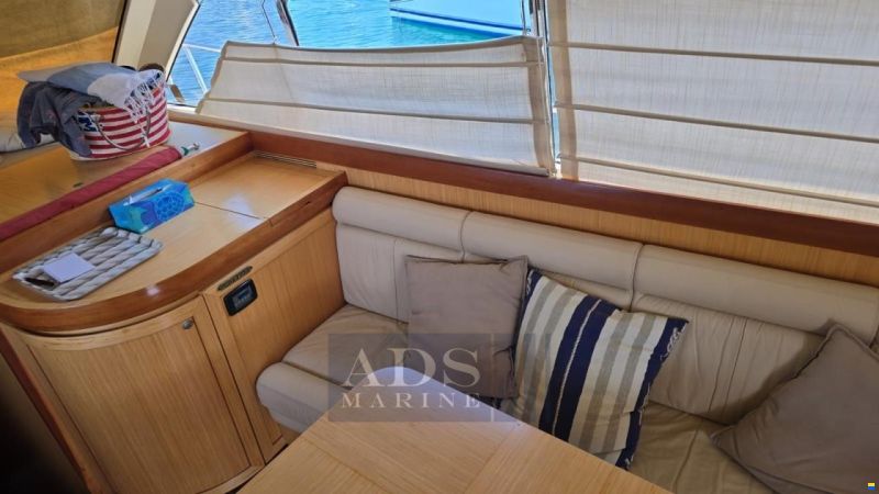 Solare 43 Lobster