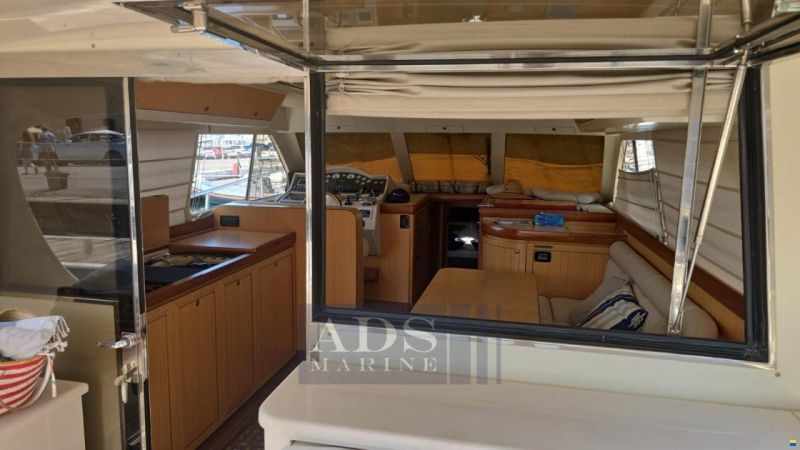 Solare 43 Lobster