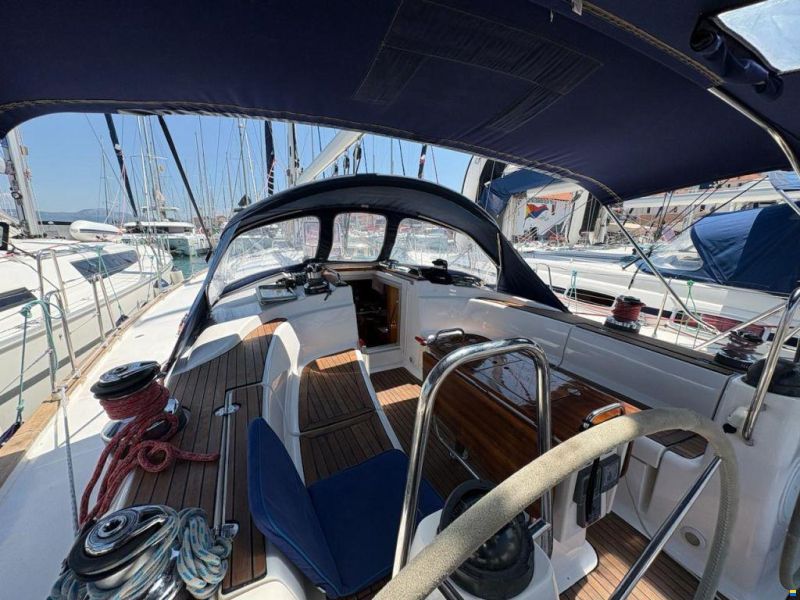 Bavaria 49 cruiser