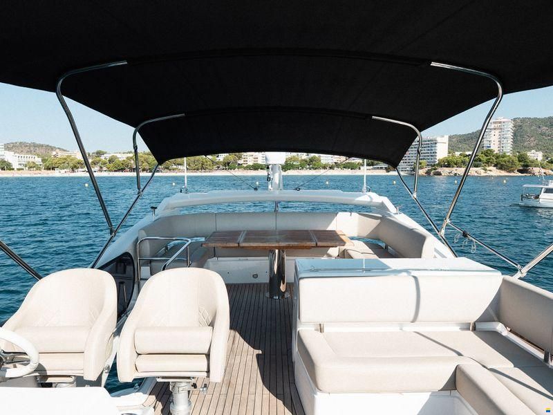 Sunseeker Manhattan 52