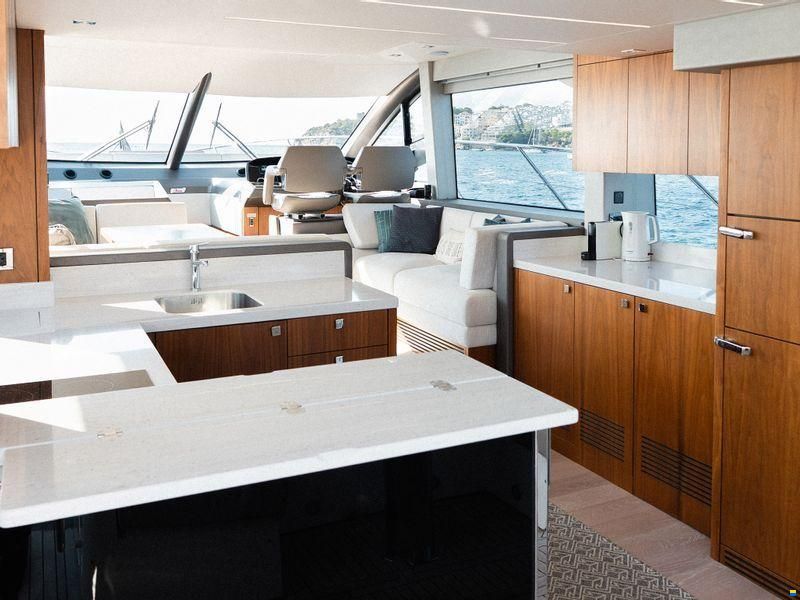 Sunseeker Manhattan 52