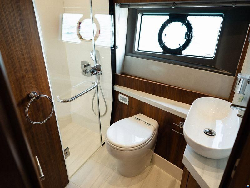 Sunseeker Manhattan 52