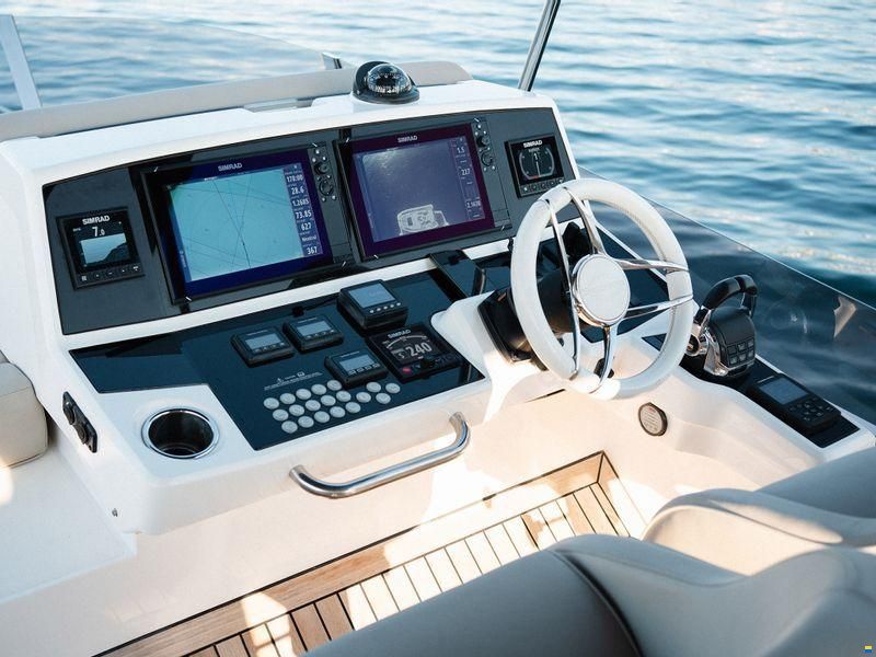 Sunseeker Manhattan 52