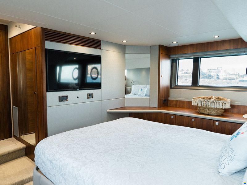 Sunseeker Manhattan 52