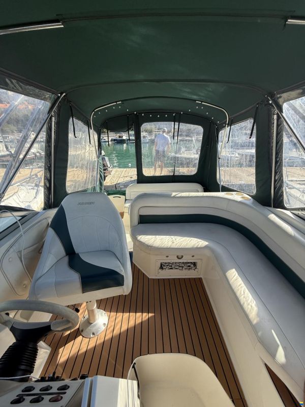 Rinker Fiesta Fee 266