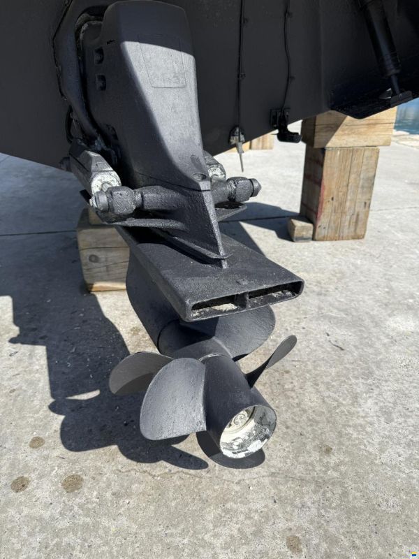 Rinker Fiesta Fee 266