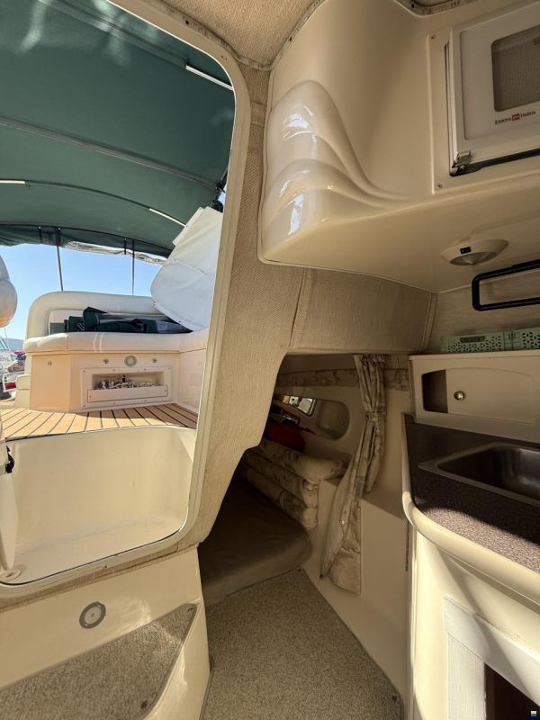 Rinker Fiesta Fee 266