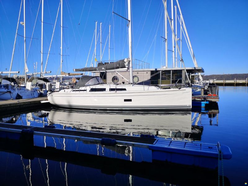 Hanse 348