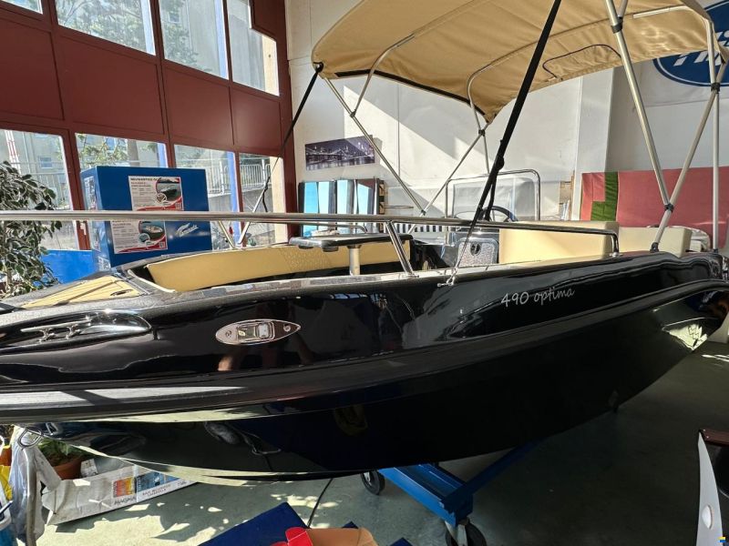 Nireus 490 Comfort / Diverse Farben