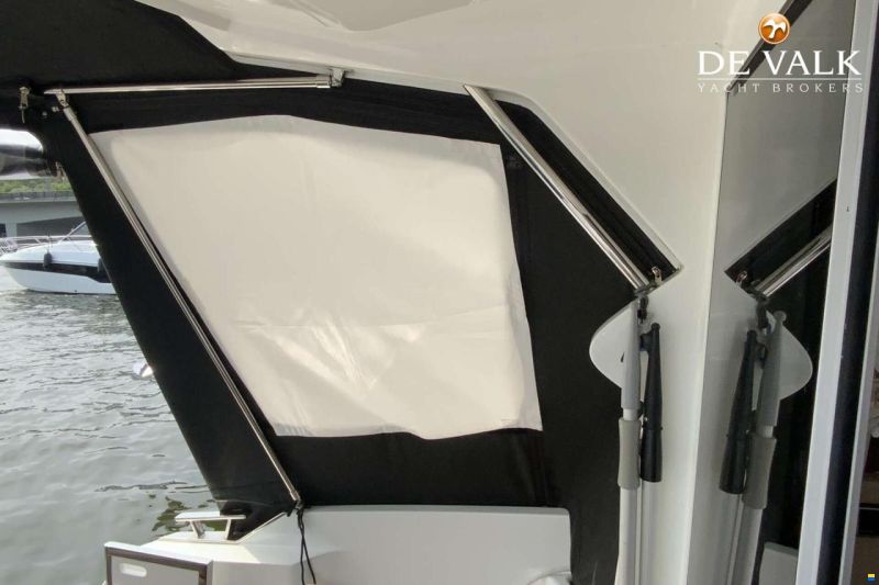 Galeon 300 Fly