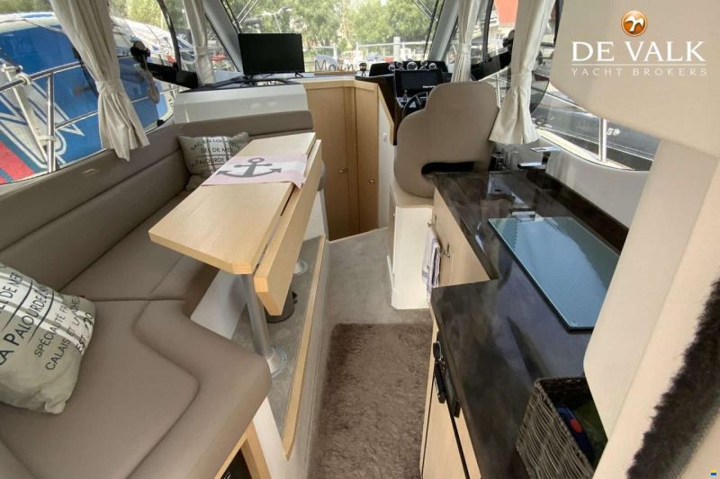 Galeon 300 Fly