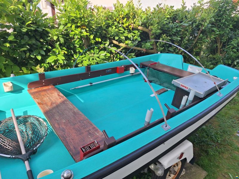 Dell Quay Barque Dory13 avec 8cv