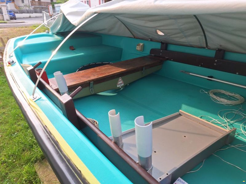 Dell Quay Barque Dory13 avec 8cv