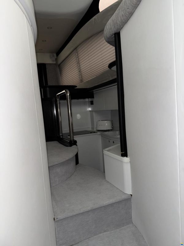 Azimut 46 Fly / REFIT