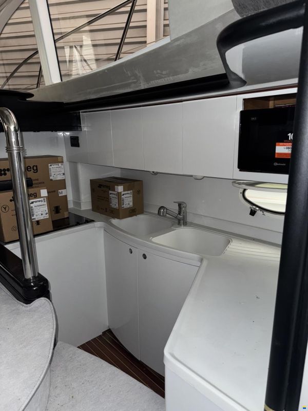 Azimut 46 Fly / REFIT