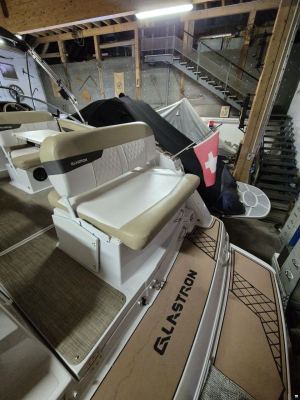 Glastron GS 259