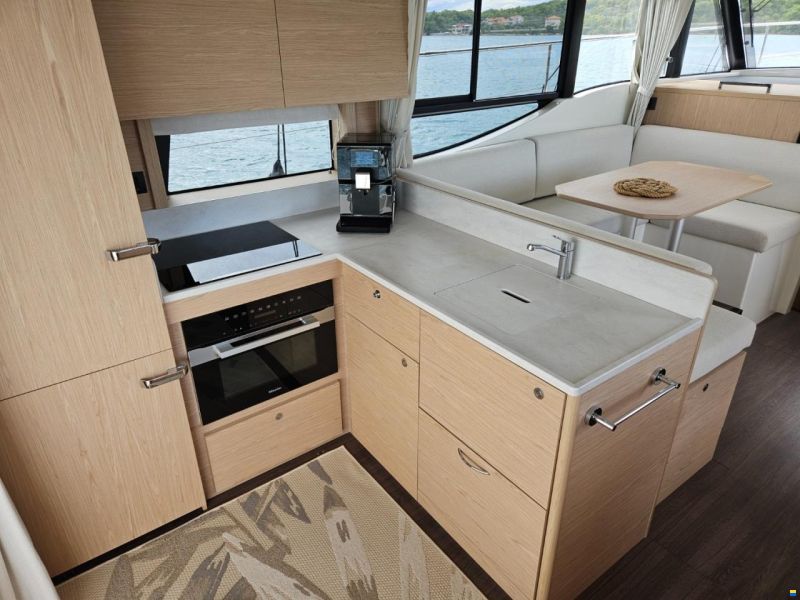 Beneteau Swift Trawler 48 Fly