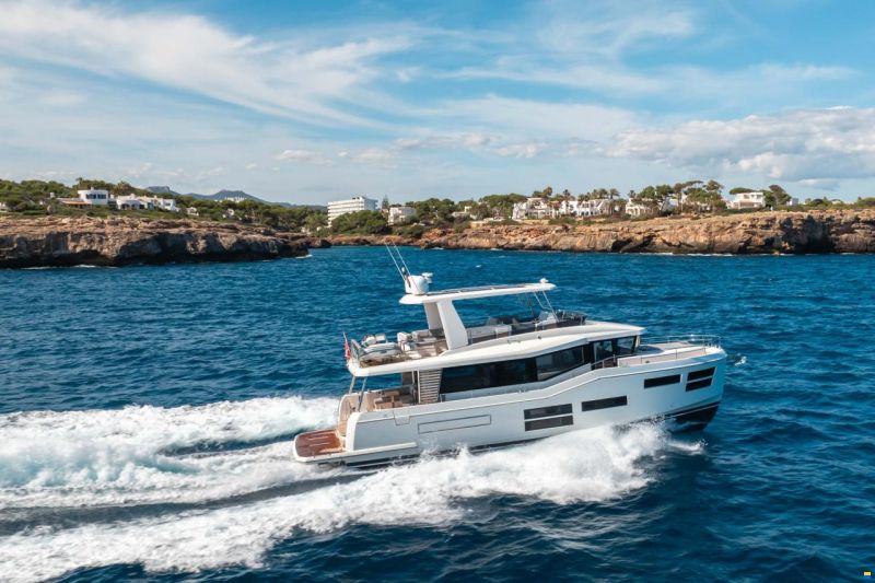 Beneteau Grand Trawler 62