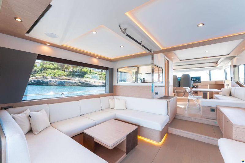 Beneteau Grand Trawler 62