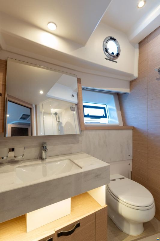 Beneteau Grand Trawler 62