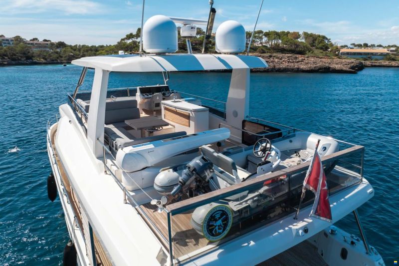 Beneteau Grand Trawler 62