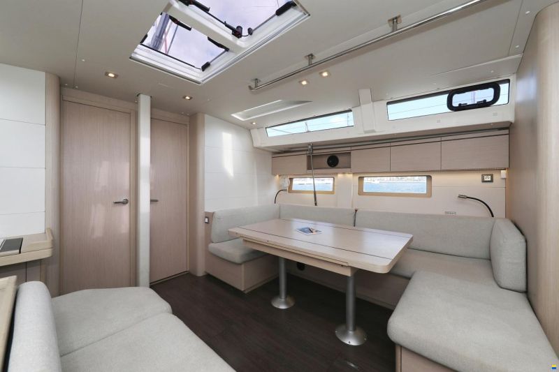 Beneteau Oceanis 51.1