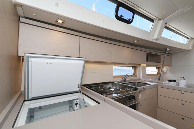 Beneteau Oceanis 51.1