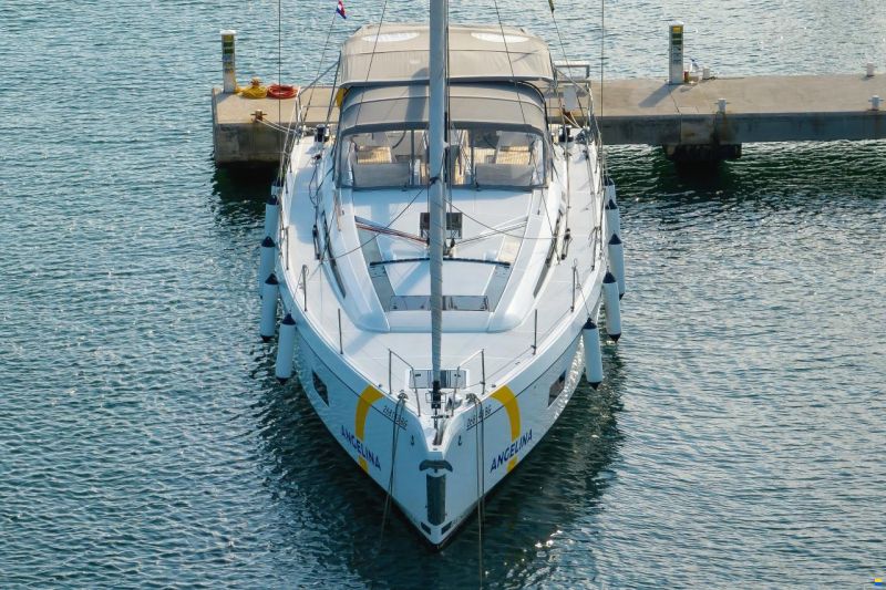 Beneteau Oceanis 51.1