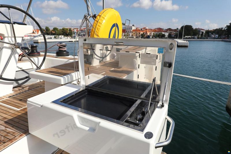Beneteau Oceanis 51.1