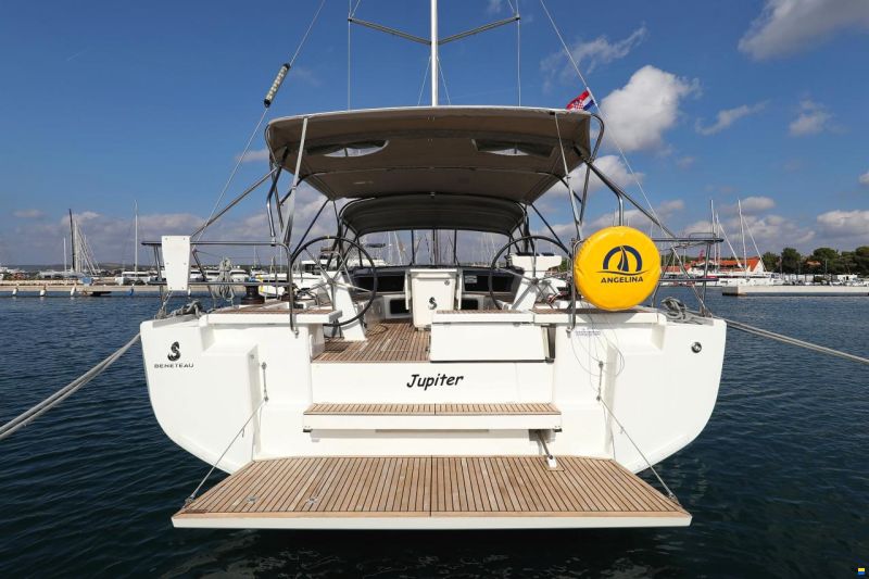 Beneteau Oceanis 51.1