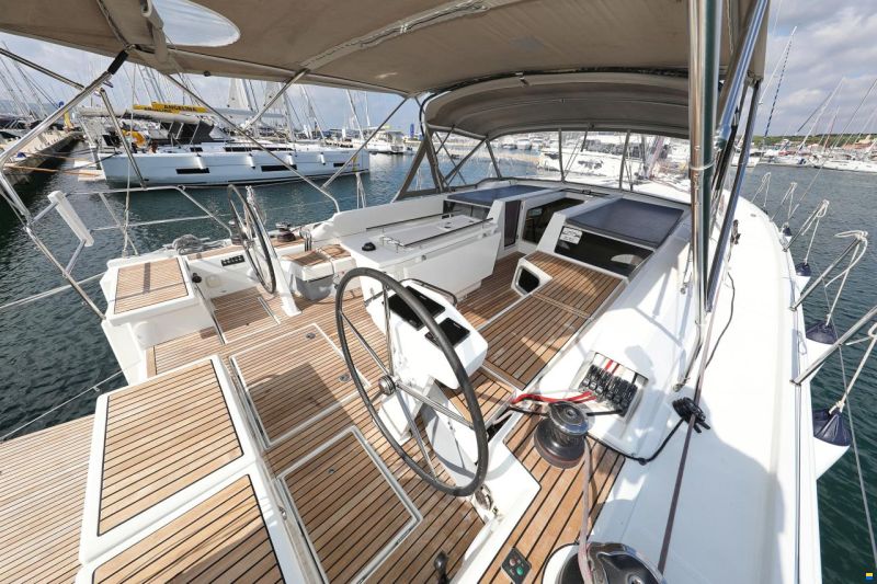 Beneteau Oceanis 51.1