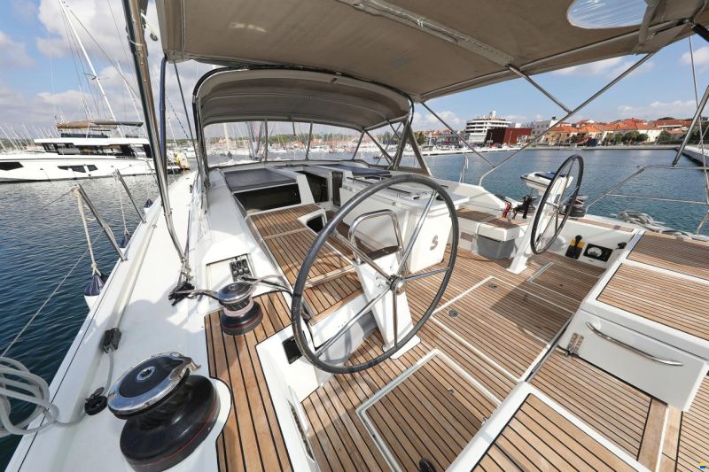 Beneteau Oceanis 51.1