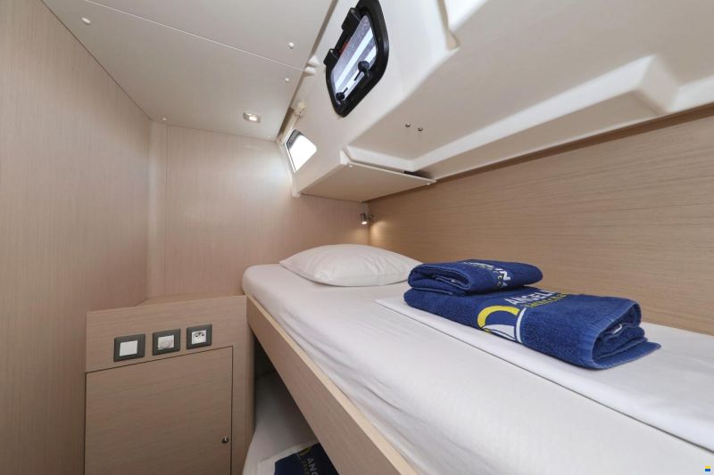 Beneteau Oceanis 51.1