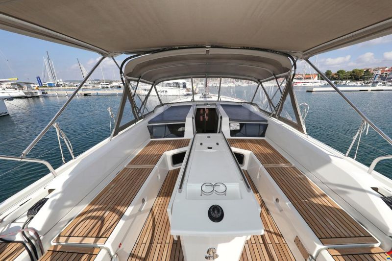 Beneteau Oceanis 51.1