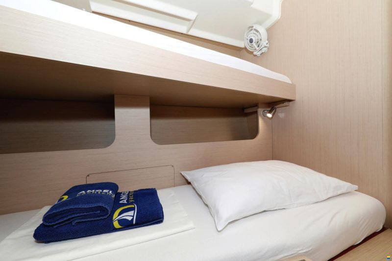 Beneteau Oceanis 51.1