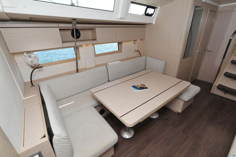 Beneteau Oceanis 51.1