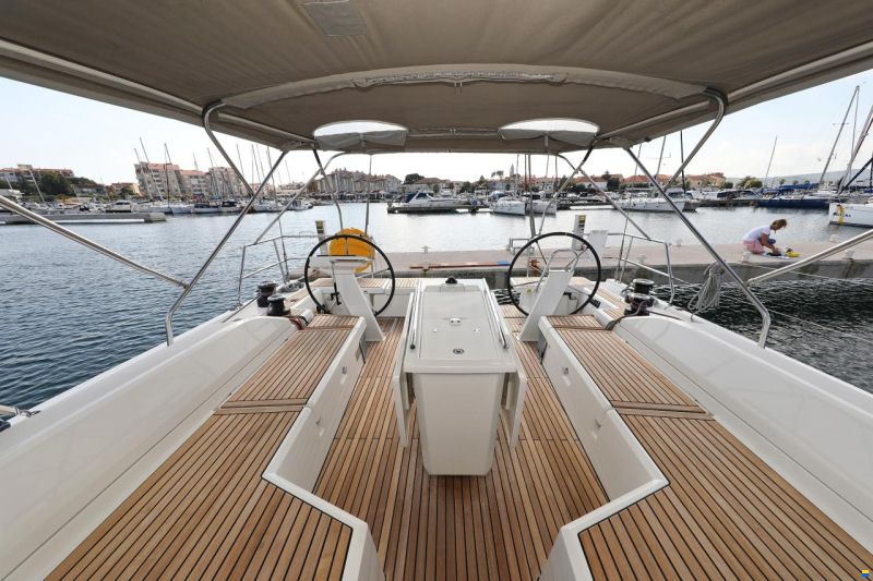 Beneteau Oceanis 51.1