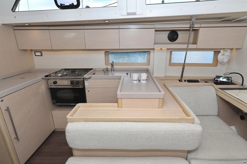 Beneteau Oceanis 51.1