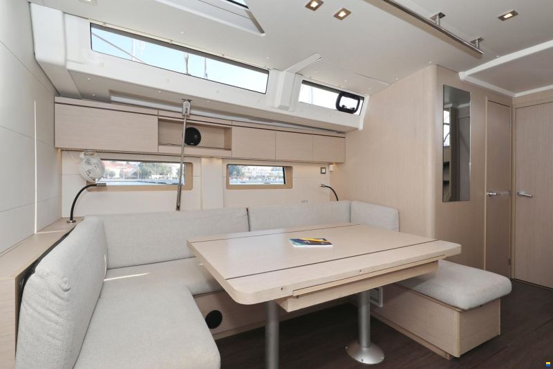 Beneteau Oceanis 51.1