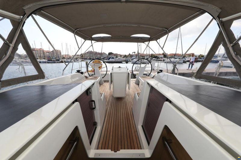 Beneteau Oceanis 51.1