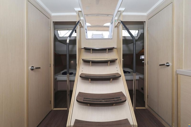 Beneteau Oceanis 51.1
