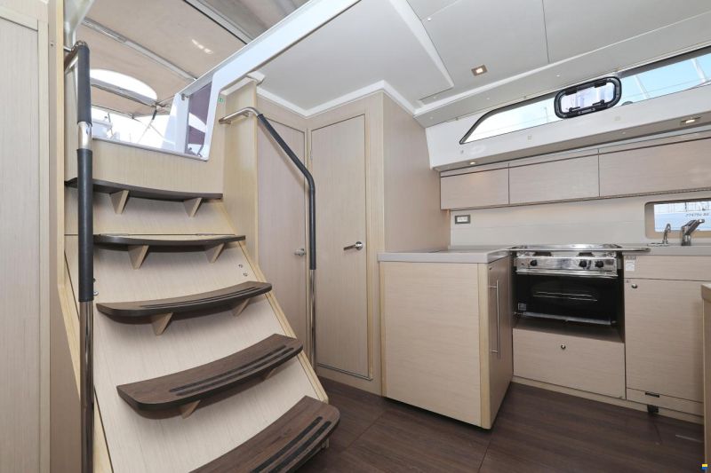 Beneteau Oceanis 51.1