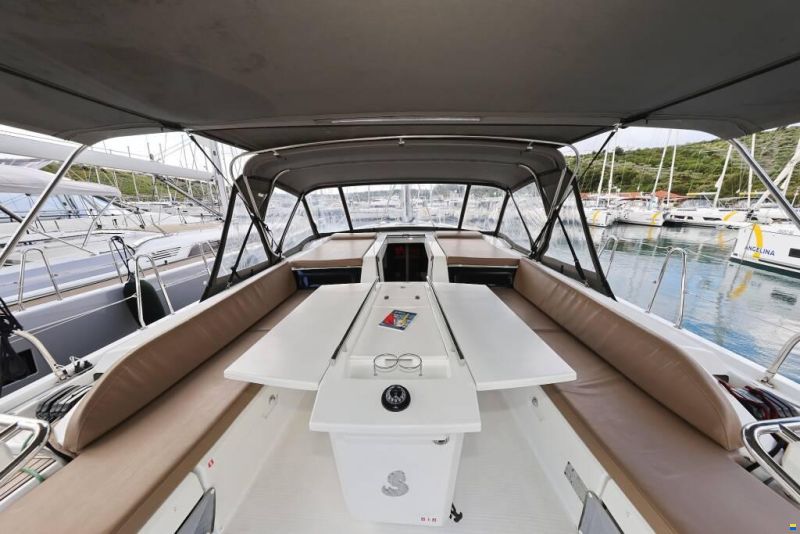 Beneteau 51.1