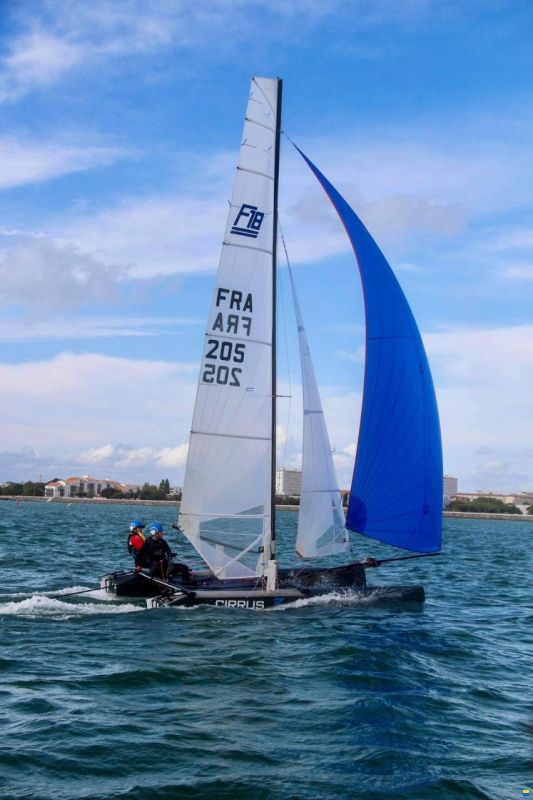 Catamaran F18 Cirrus R