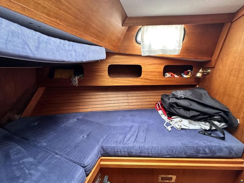 Nauticat 33