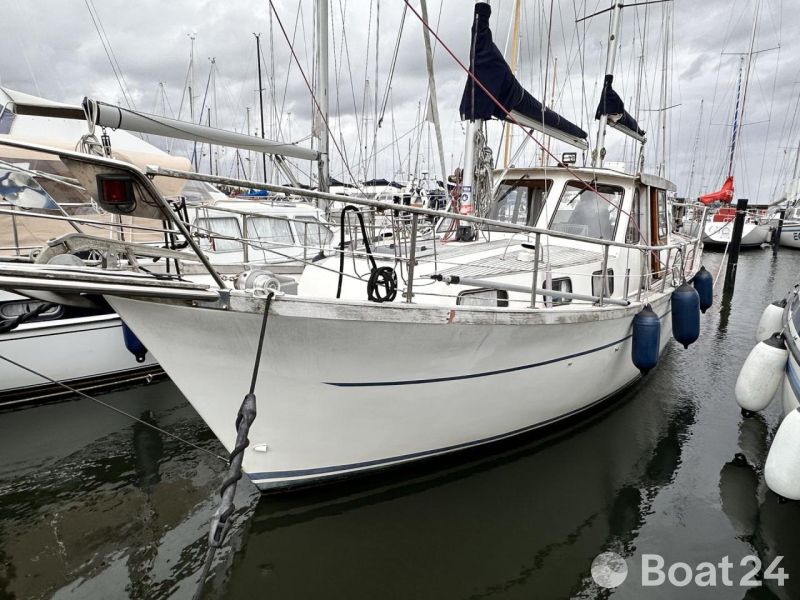 Nauticat 33